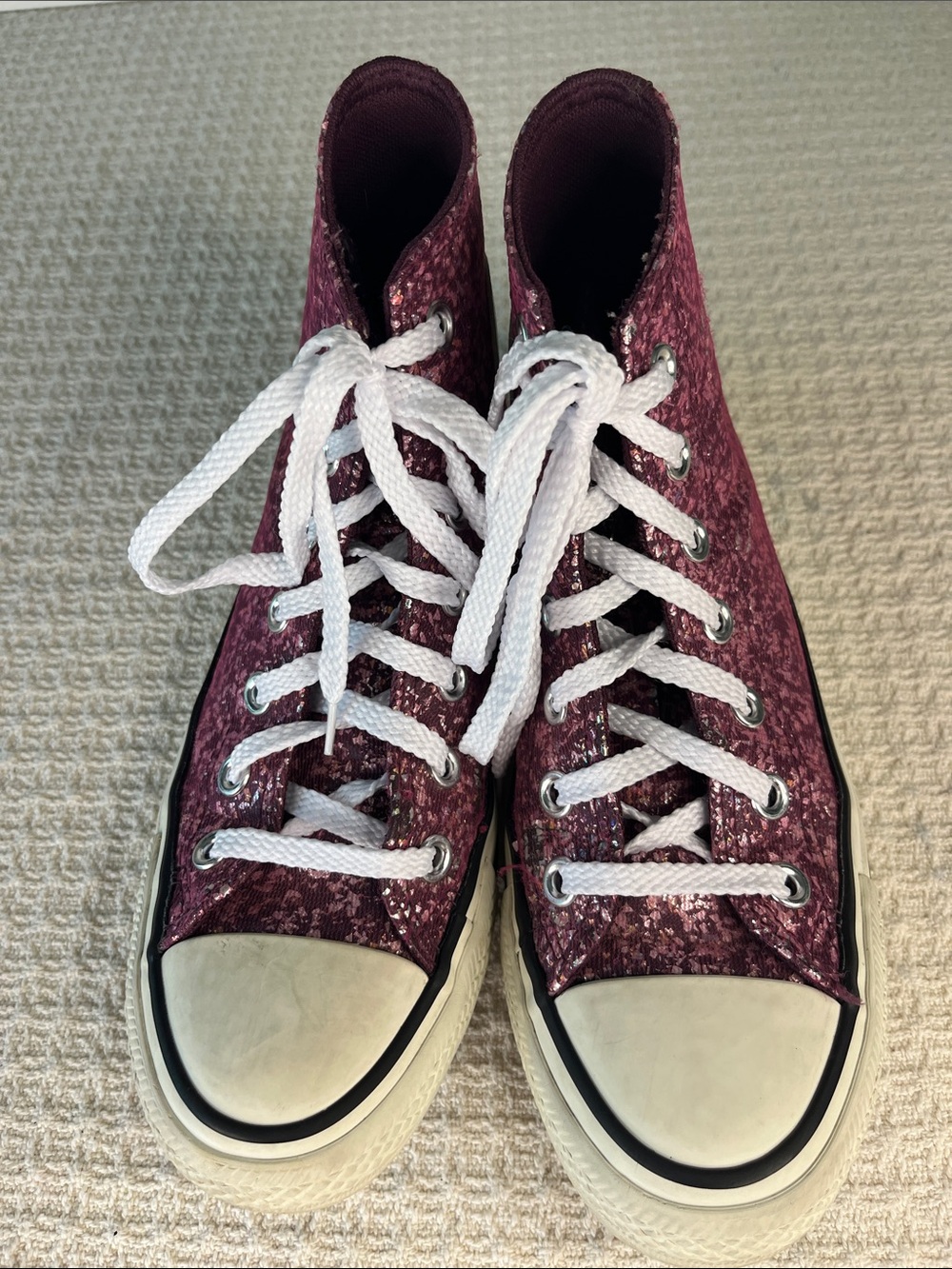 Converse Women’s High Top All Star tennis shoes in Deep Plum glitter size 6.5.